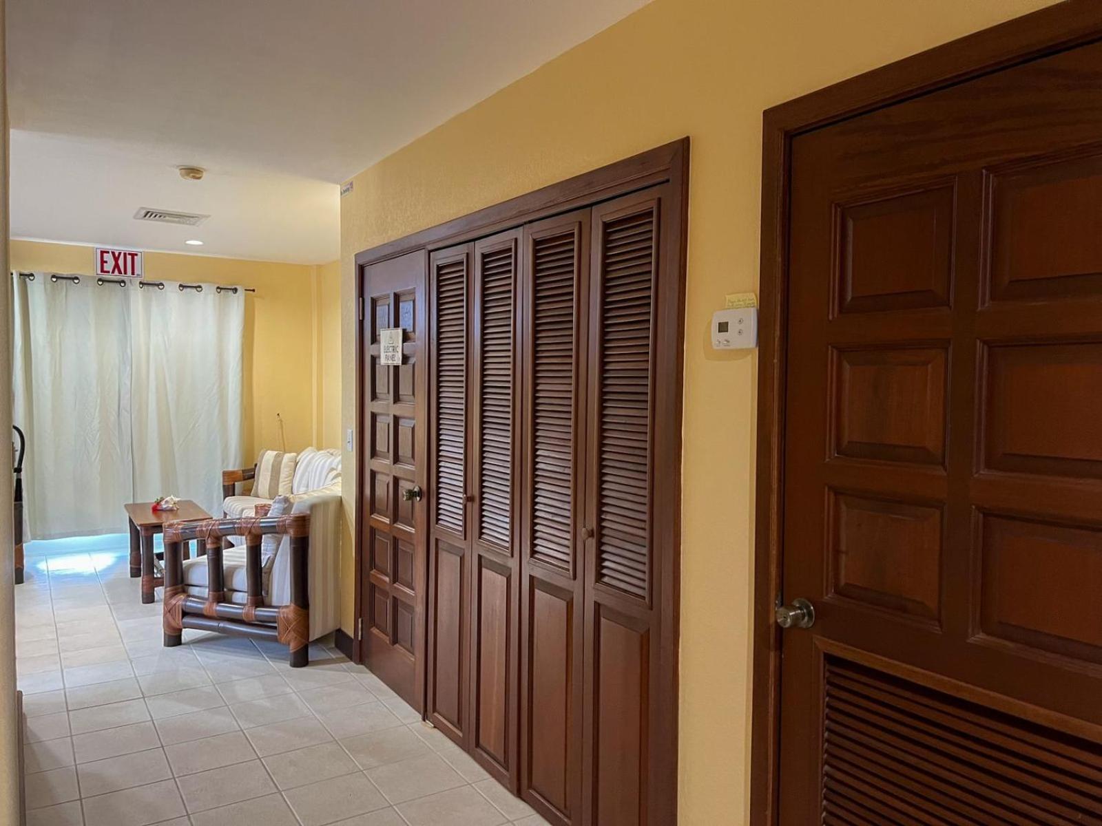 Miramar Villas Resort San Pedro  Buitenkant foto